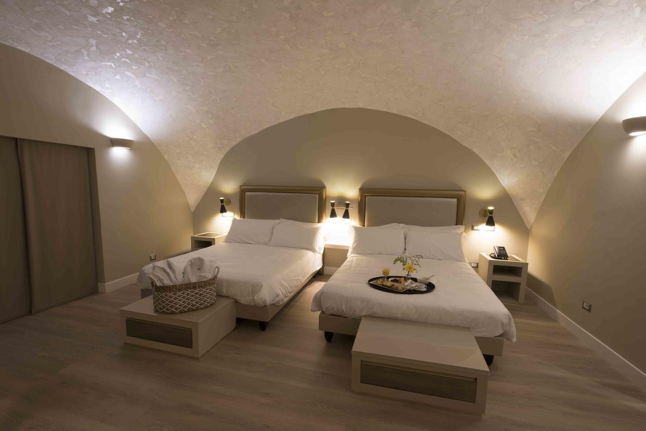 Caruso Place Boutique & Wellness Suites Naples Luaran gambar